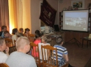 Участники краеведческой программы «Знаешь ли ты свой город?» смотрят фильм о Краснотурьинске