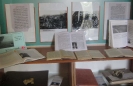 Книжная выставка «Здесь край мой, исток мой, дорога моя…», на которой представлены документы по истории старинного горняцкого поселка Ауэрбах