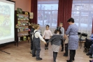 Участники познавательной программы «Самый уральский народ – манси» в рамках акции «Ночь искусств» в центральной детской библиотеке