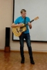 Студент Краснотурьинского индустриального колледжа Денис Кузьмин порадовал участников встречи песней под гитару