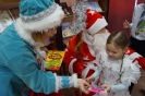 Лиза Куликова прочитала новогоднее стихотворение для Деда Мороза и получила долгожданные подарки