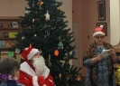 Участники новогоднего квартирника прочли стихи Деду Морозу и получили сладкие подарки