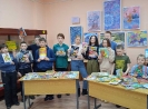 Участники акции «Дарите книги с любовью!» в центральной детской библиотеки