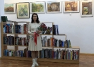 Марина Граф, преподаватель Краснотурьинской детской художественной школы, на закрытиии своей выставки «Акварель – душа моя!» в центральной городской библиотеке