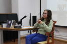 Молодая краснотуьинская писательница Мария Першке на творческой встрече с участниками Дня молодёжи в центральной городской библиотеке